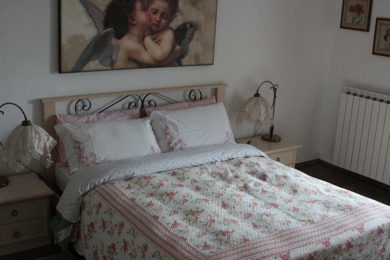Country House Lokev Guest House ภายนอก รูปภาพ